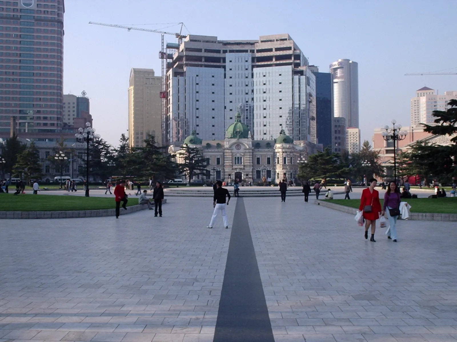Zhongshan Square (Zhongshan Guang Chang)