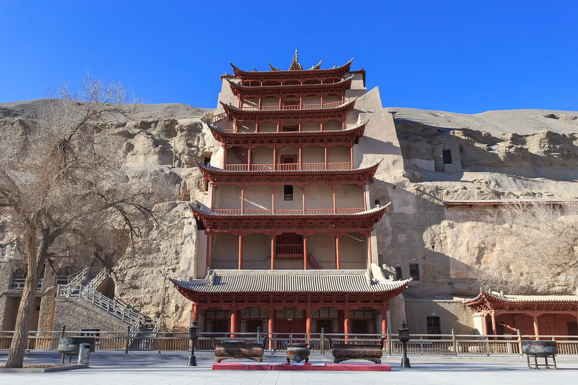 Mogao Caves (莫高窟)