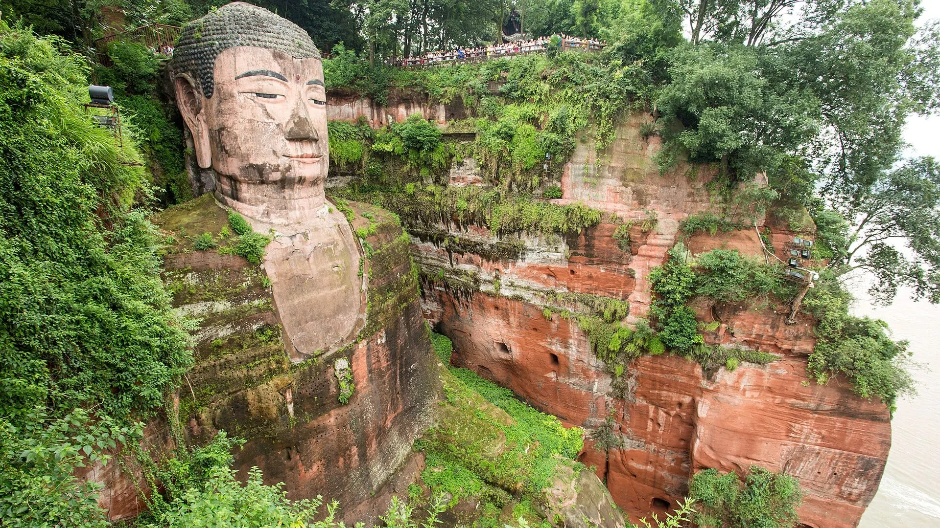 Leshan Giant Buddha (乐山大佛)