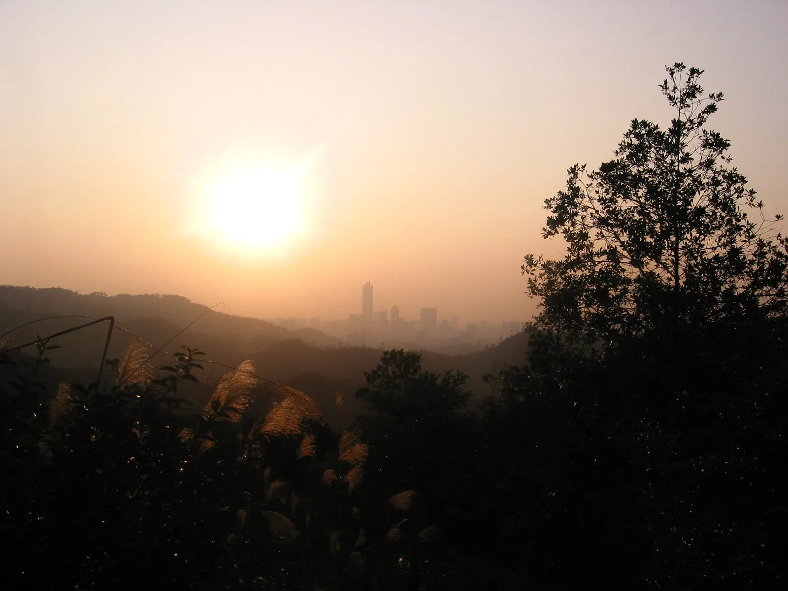 Baiyun Mountain (白云山)