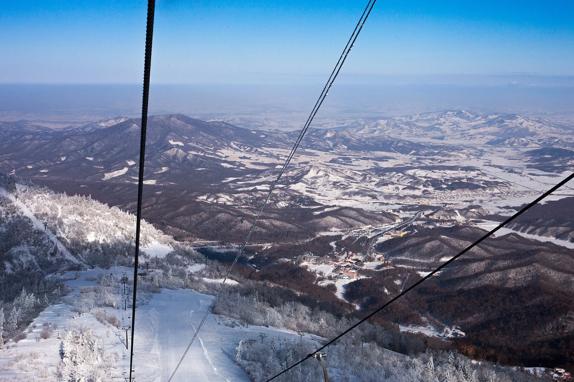 Yabuli Ski Resort (亚布力滑雪场)