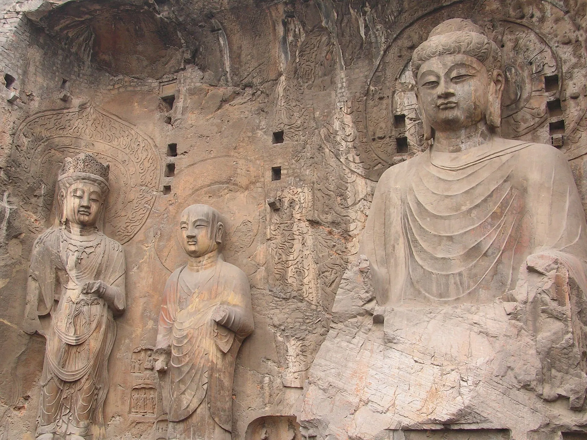 Longmen Grottoes (龙门石窟)