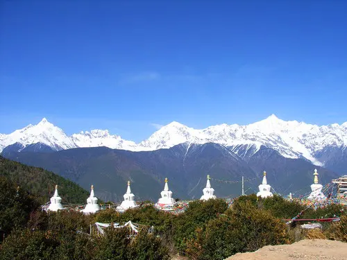 Meili Snow Mountain (梅里雪山)