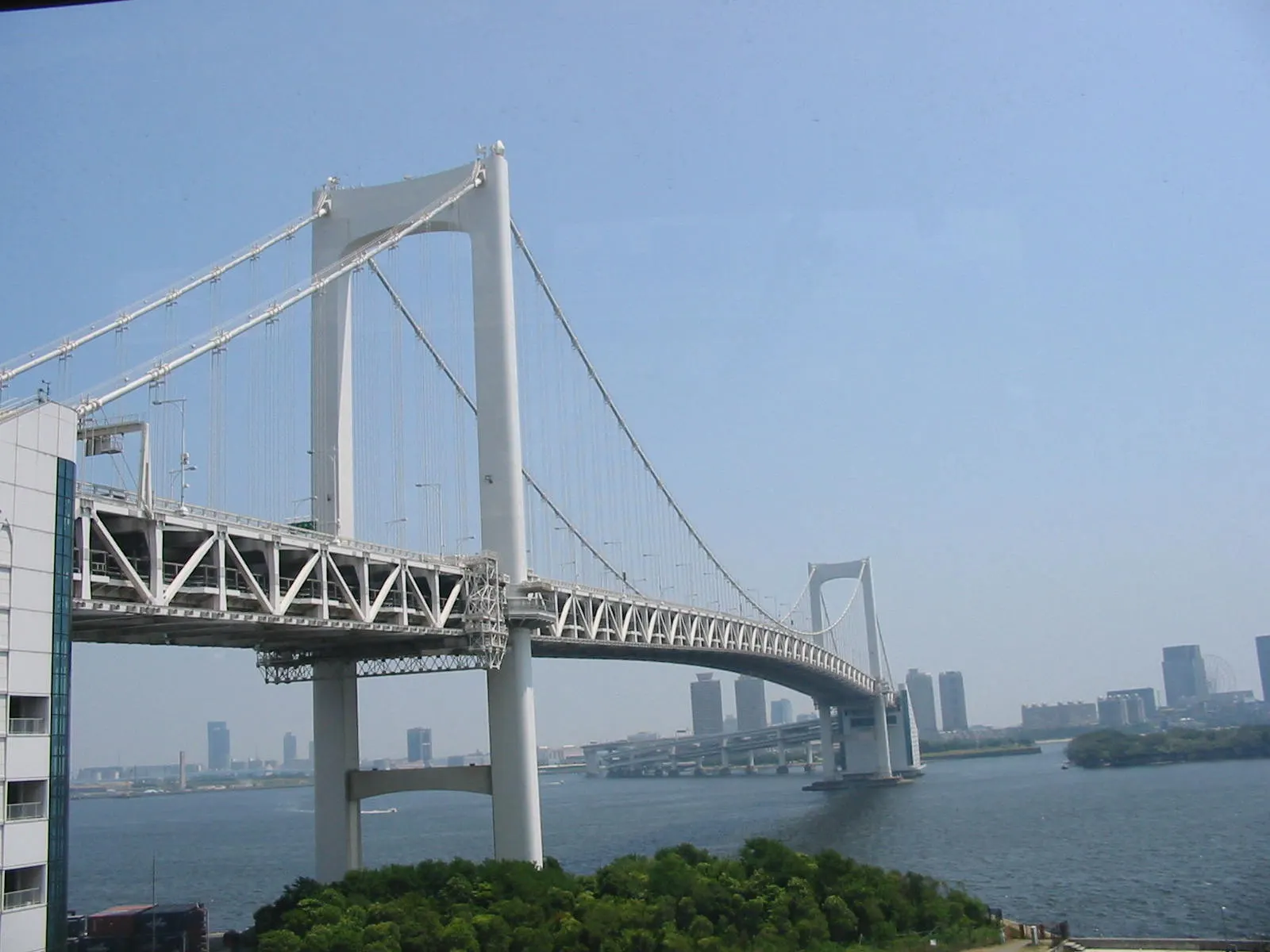 Rainbow Bridge (彩虹桥)