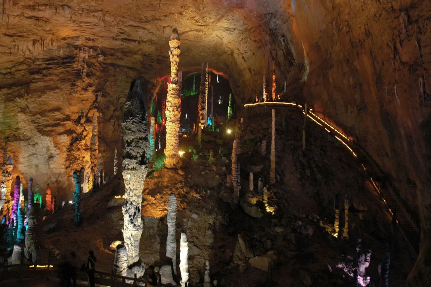 Yellow Dragon Cave